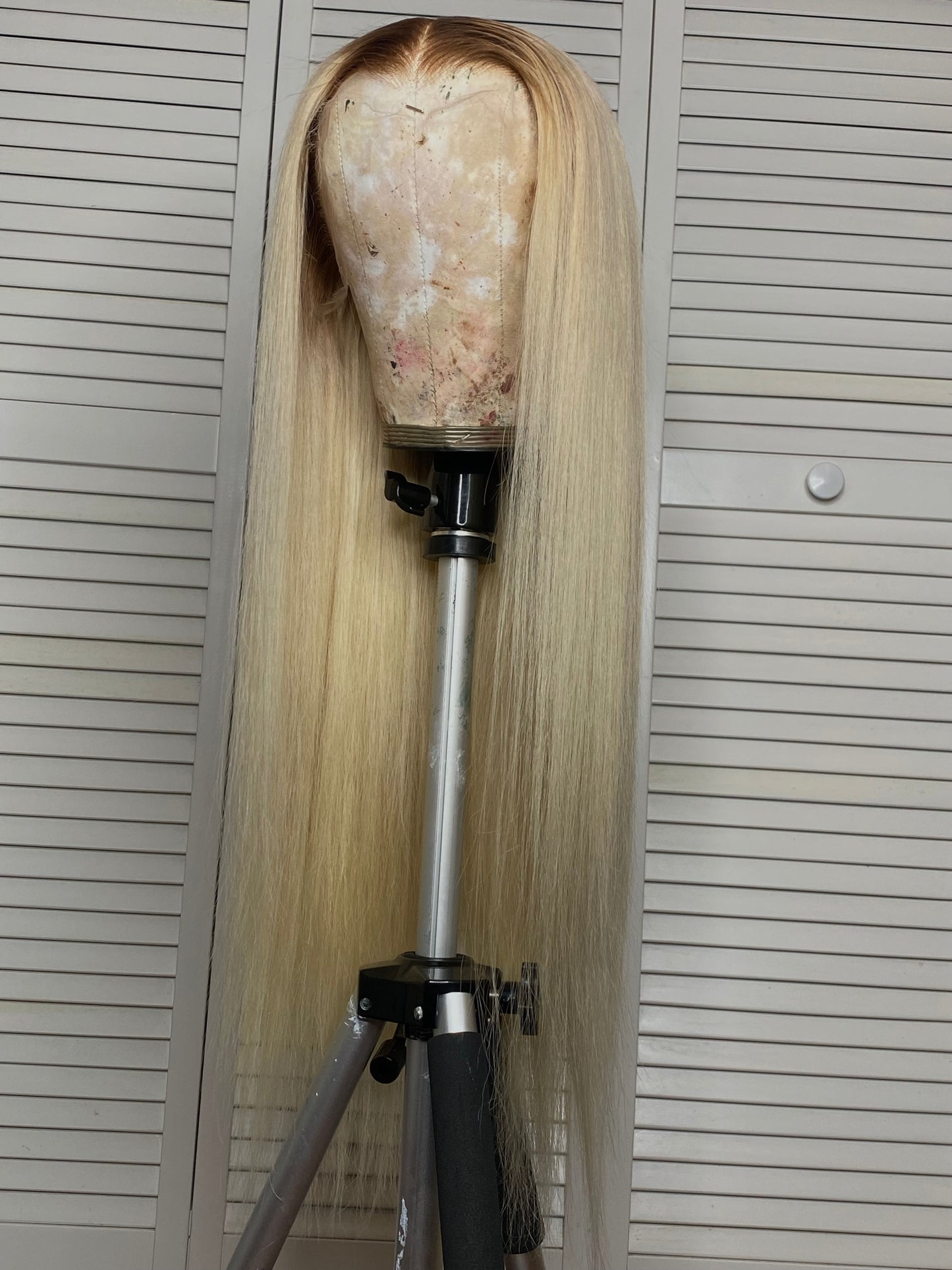 613 w/ Brown Root - 13x6 Frontal Wig