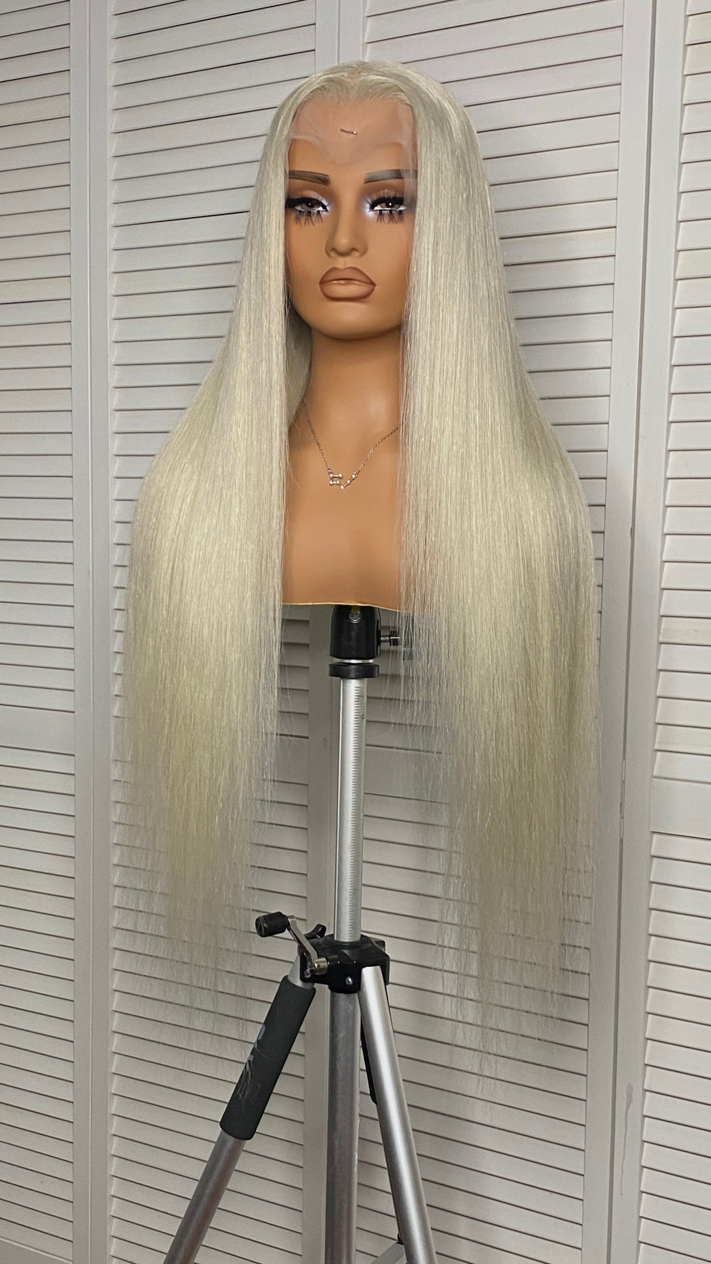 28” Frosty Blonde Frontal Unit